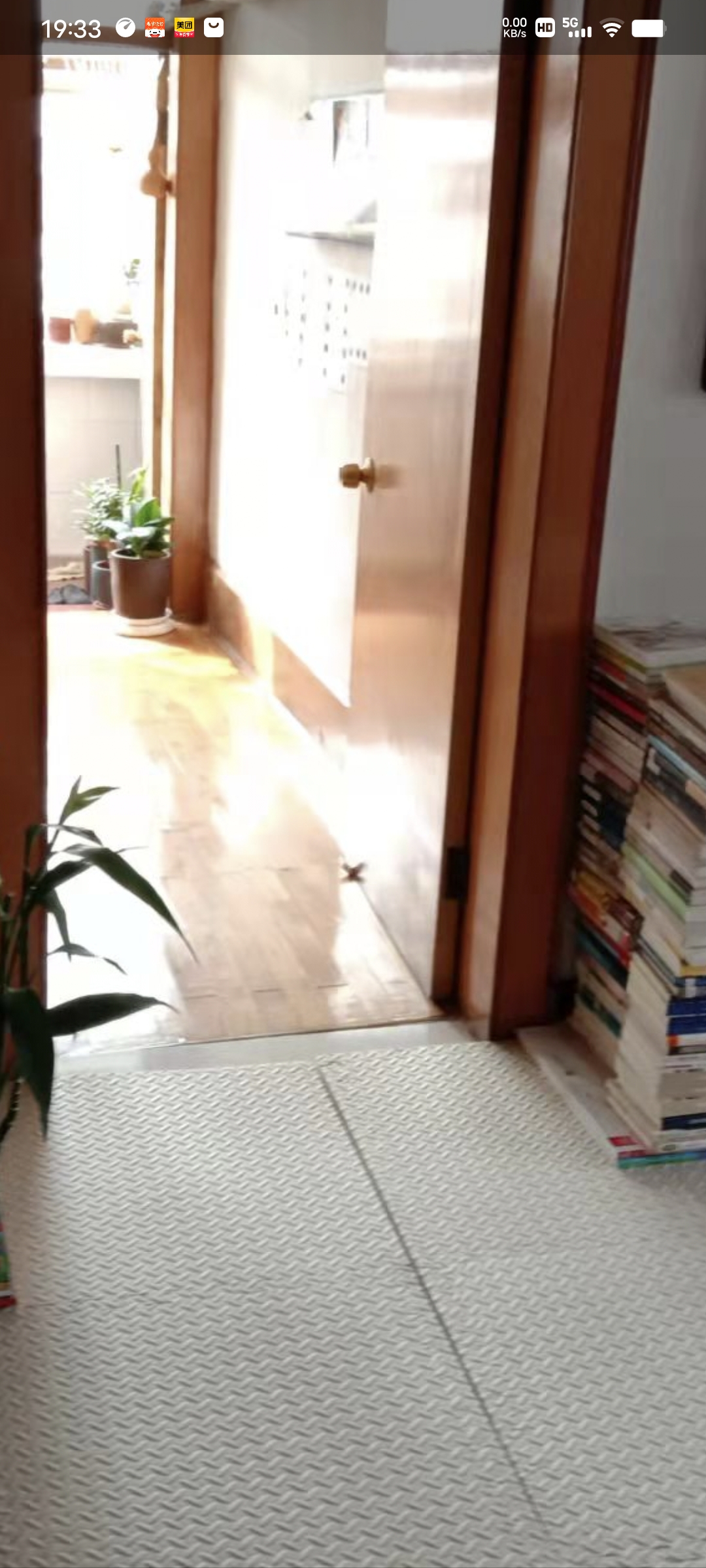 居家自住好房出售！3室2廳1衛(wèi)98萬(wàn)元96m2普通裝修。