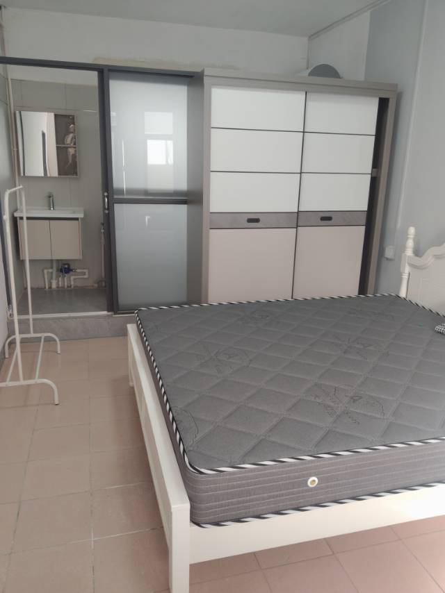 精裝修1室0廳1衛(wèi)40m2800