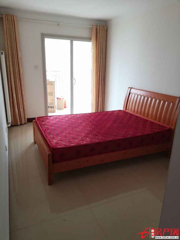 御冠麗景，兩室兩廳，家具家電齊全，拎包入住，
