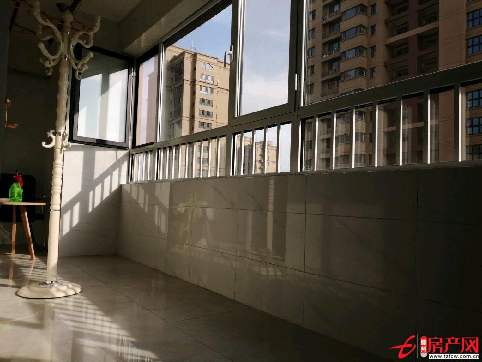 金河灣學(xué)區(qū)房?jī)r(jià)格低南北通透交通便利沒(méi)有綁定上房費(fèi)用以交清