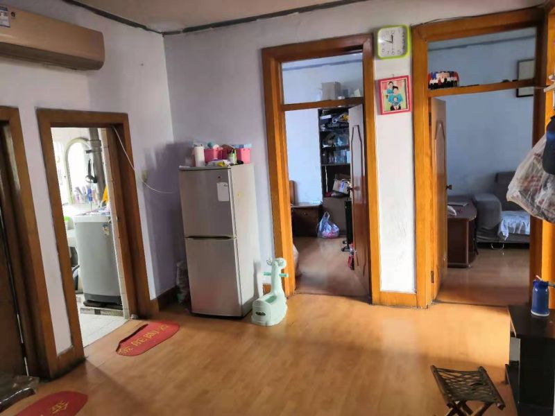 普通裝修2室2廳1衛(wèi)85m272萬元