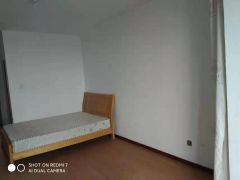 毛坯3室2廳2衛(wèi)125m2600元/月
