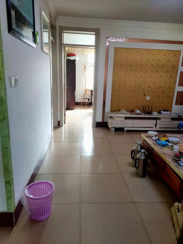 品質(zhì)小區(qū)！3室1廳1衛(wèi)90m2全明戶型，朝向采光好，學(xué)區(qū)房。