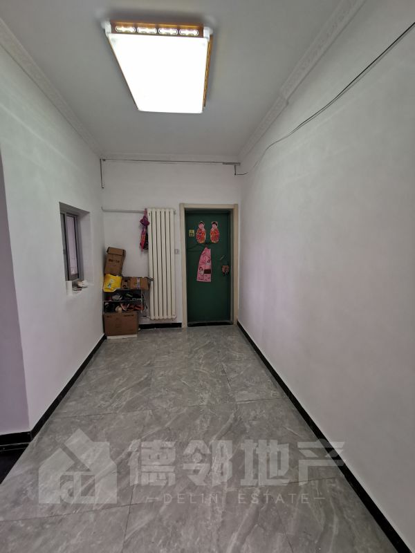 趙王河 房東置換急售，送裝修，采光好，誠心出售，隨時看房。