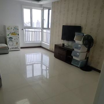 精裝修3室2廳1衛(wèi)120m21800元/月