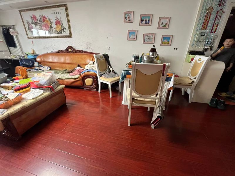 不到六千買市中心位置，問天精裝修3室2廳2衛(wèi)152m288.8萬元