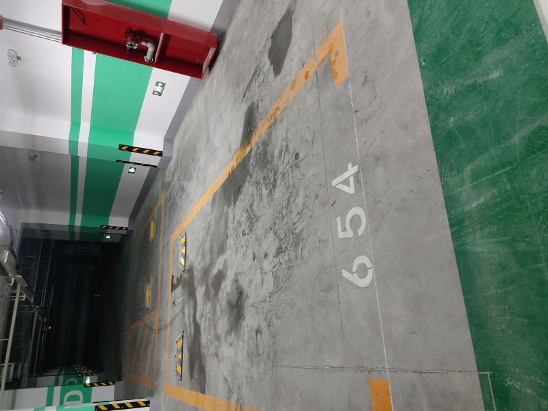 信華城珹園獨(dú)立大車位，好停車，位置佳
